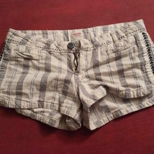 Cute white and blue striped shorts